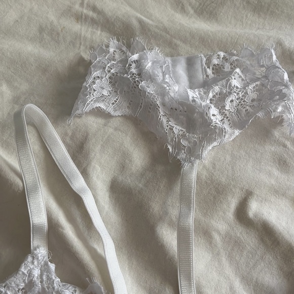 Lace bralette - Picture 2 of 4